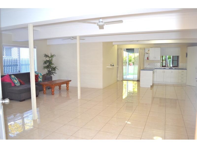 11 Callan Street, Wandal QLD 4700